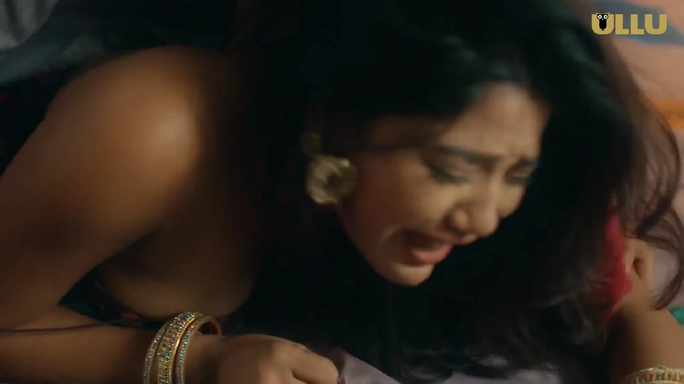 Preview of Tere Mere Beech Mein S01 P02 (E04-06) ULLU